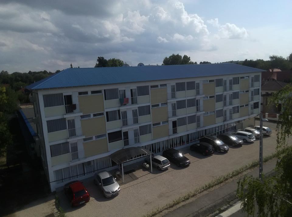 Hotel Amigo Zamárdi Exterior foto